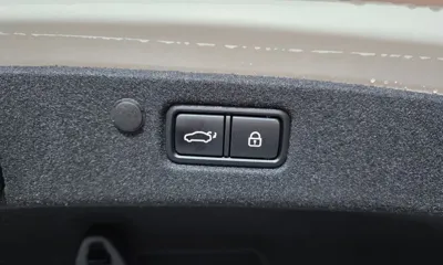 Hyundai Grandeur 2021, 54805 км, за 16930.38 USD - фото 20