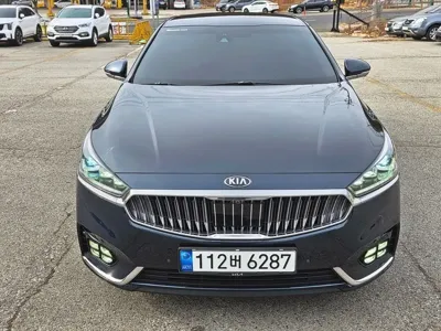 Kia K7 2017, 121475 км, за 8923.86 USD
