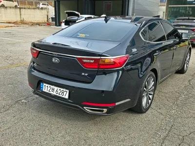 Kia K7 2017, 121475 км, за 8923.86 USD