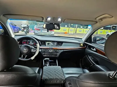 Kia K7 2017, 121475 км, за 8923.86 USD - фото 10