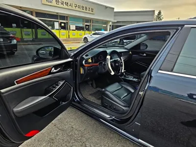 Kia K7 2017, 121475 км, за 8923.86 USD - фото 11