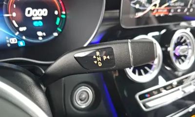 Mercedes-Benz GLC-Class 2022, 33818 км, за 33112.56 USD - фото 9