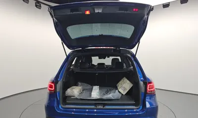 Mercedes-Benz GLC-Class 2022, 33818 км, за 33112.56 USD - фото 20