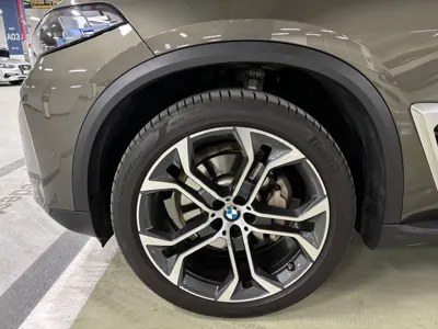BMW X5 2024, 85000 км, за 565085.01 USD
