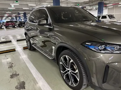 BMW X5 2024, 85000 км, за 561152.69 USD - фото 8