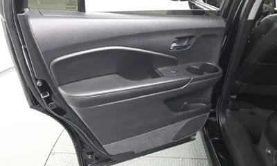 Honda Pilot 2016, 56363 км, за 11487.46 USD - фото 25
