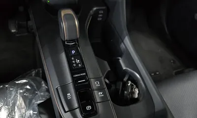 Toyota Crown 2023, 41369 км, за 28085.19 USD - фото 9
