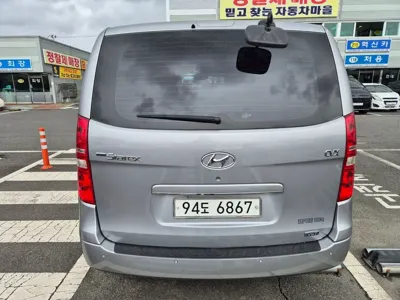 Hyundai Starex 2014, 127881 км, за 4485.47 USD