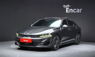 Kia K5 · 2020 год