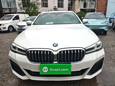 BMW 5 Series 2022, 75300 км, за 32077.07 USD