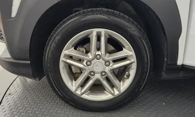 Hyundai Kona 2020, 104536 км, за 8009.37 USD