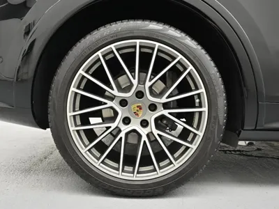 Porsche Cayenne 2022, 30630 км, за 67611.92 USD