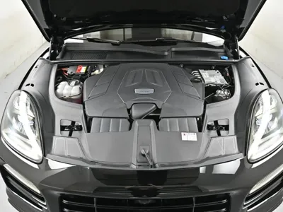 Porsche Cayenne 2022, 30630 км, за 67611.92 USD - фото 6