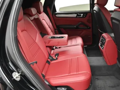 Porsche Cayenne 2022, 30630 км, за 67611.92 USD - фото 12