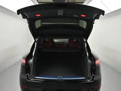 Porsche Cayenne 2022, 30630 км, за 67611.92 USD - фото 20
