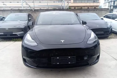 Tesla Model Y 2021, 63600 км, за 25512 USD