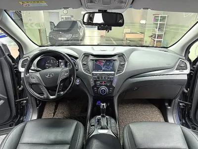 Hyundai Santafe 2018, 166050 км, за 7248.26 USD