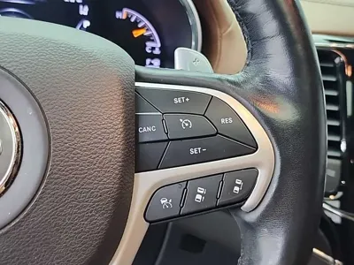 Jeep Cherokee 2020, 88253 км, за 14945.06 USD - фото 18
