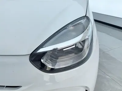 Roewe Clever 2021, 31100 км, за 3251.85 USD