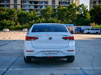 Buick Excelle 2022, 39000 км, за 5864.23 USD