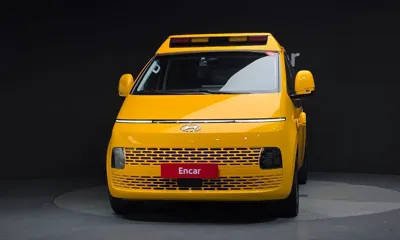 Hyundai Staria 2022, 108553 км, за 16547.24 USD