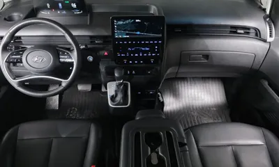 Hyundai Staria 2022, 108553 км, за 16539.68 USD - фото 7