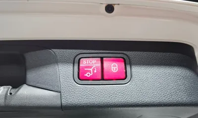 Mercedes-Benz GLC-Class 2021, 78625 км, за 23653.78 USD - фото 20