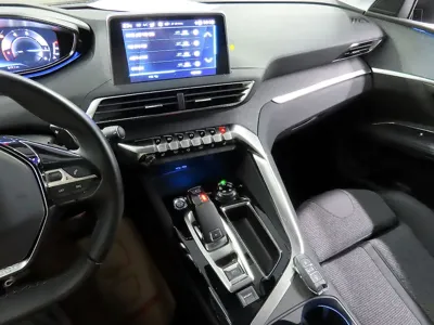 Peugeot 5008 2020, 79386 км, за 11004.75 USD - фото 18