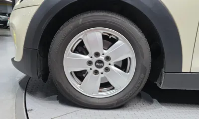 MINI Cooper 2019, 122010 км, за 5016.29 USD