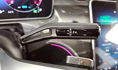 Mercedes-Benz C-Class 2022, 77818 км, за 29725.8 USD - фото 9