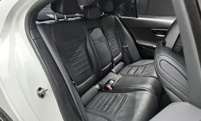 Mercedes-Benz C-Class 2022, 77818 км, за 29725.8 USD - фото 12