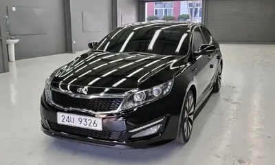 Kia K5 · 2011 год