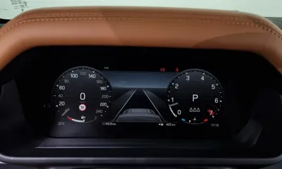 Land Rover Defender 2024, 9635 км, за 55349.33 USD - фото 8