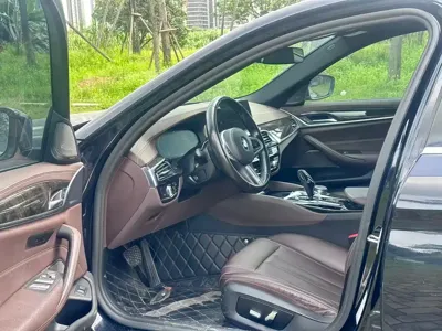 BMW 5 Series 2020, 169000 км, за 16774.25 USD