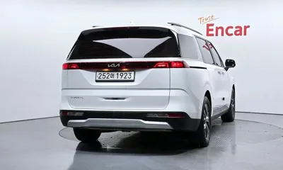 Kia Canival 2023, 50088 км, за 17517.2 USD