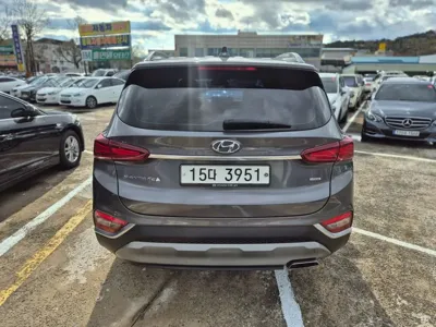 Hyundai Santafe 2020, 87000 км, за 12703.59 USD