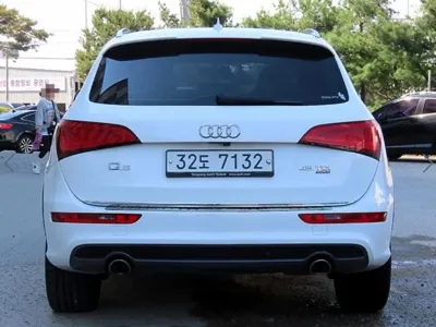 Audi Q5 2015, 133899 км, за 8586.73 USD
