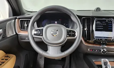 Volvo XC60 2024, 31131 км, за 29666.33 USD - фото 13