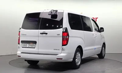 Hyundai Starex 2019, 113087 км, за 10307.23 USD