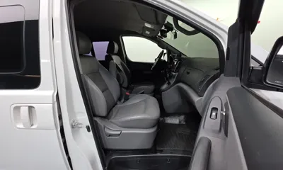 Hyundai Starex 2019, 113087 км, за 10307.23 USD - фото 10