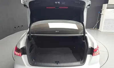 Audi A6 2023, 35220 км, за 26388.34 USD - фото 20