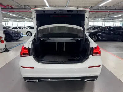 Mercedes-Benz A-Class 2021, 42100 км, за 15895.77 USD - фото 19