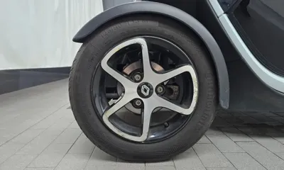 Renault-KoreaSamsung Twizy 2018, 24056 км, за 1267.63 USD