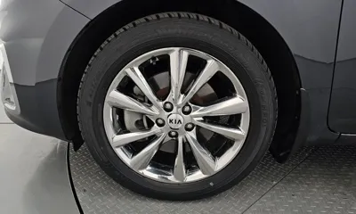Kia Canival 2019, 140471 км, за 7925.71 USD