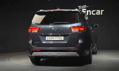 Kia Canival 2017, 195073 км, за 6544.16 USD