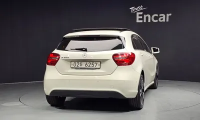 Mercedes-Benz A-Class 2018, 73154 км, за 7622.15 USD