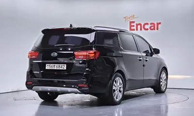 Kia Canival 2019, 119529 км, за 9524.43 USD