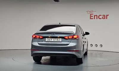 Hyundai Avante 2018, 59728 км, за 7676.3 USD