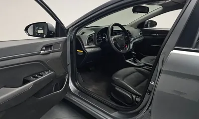 Hyundai Avante 2018, 59728 км, за 7670.8 USD - фото 10