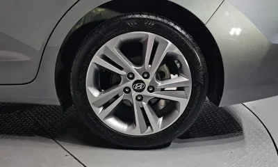 Hyundai Avante 2018, 59728 км, за 7670.8 USD - фото 21